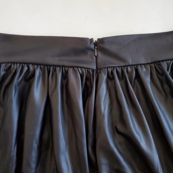 Seduction Faux Leather-Like Flared Mini Skirt, Black, S - Picture 5 of 6
